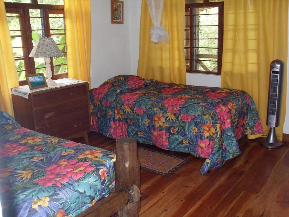 Forres Park Hotel Kingston Buitenkant foto